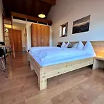 Laagers Garni Hotel