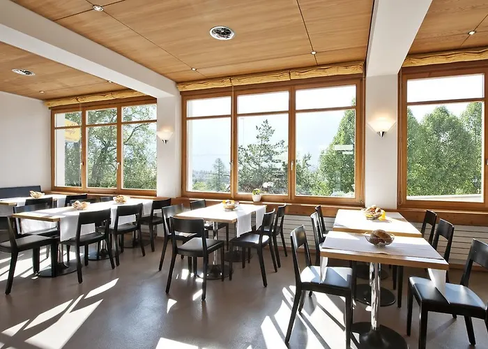 Laagers Garni Hotel Samedan